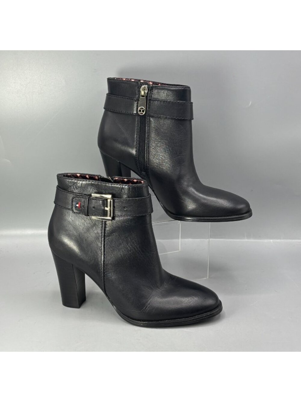 Tommy Hilfiger Black Leather Heeled Ankle Boots Buckle & Side Zipper Womens 6 m